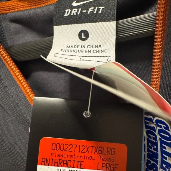 Texas Longhorns Nike Lightweight Dri-Fit Jacket with Full-Zip NWT - Picture 9 of 10